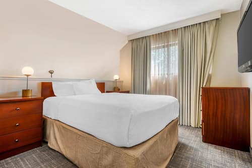 MainStay Suites St. Louis - Galleria, Room