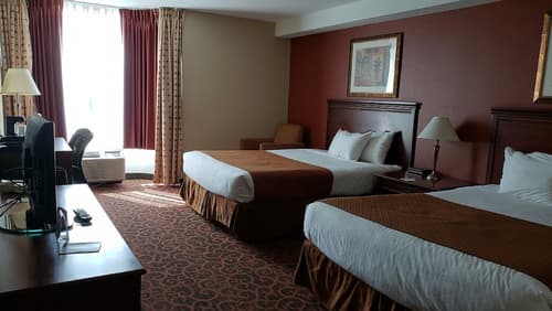 Ramada by Wyndham Niagara Falls/Fallsview, Room