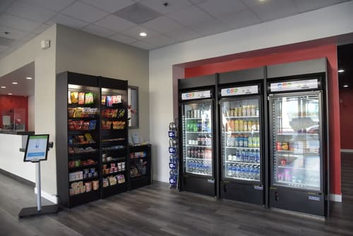 Ramada by Wyndham San Diego National City, Snack bar