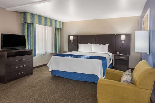 Days Inn & Suites by Wyndham East Flagstaff, Room