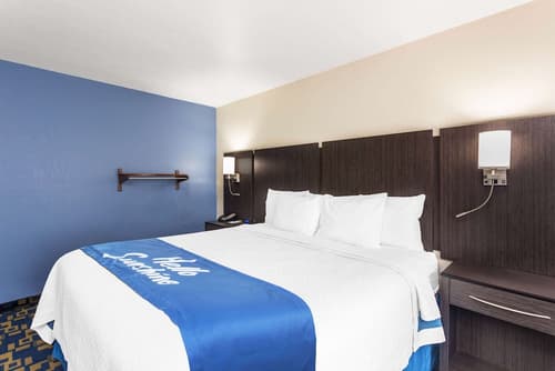 Days Inn & Suites by Wyndham East Flagstaff, Room