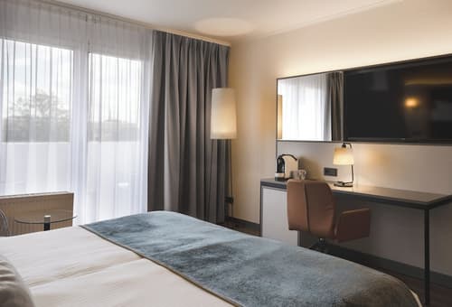 Leonardo Hotel Heidelberg City Center, Room