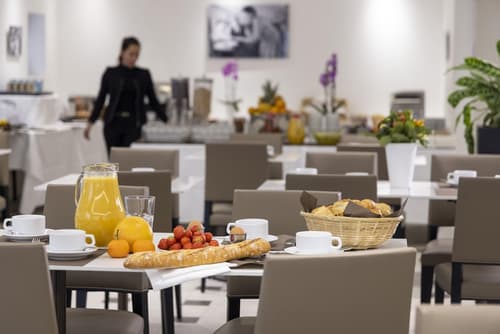 Hotel de Castiglione, Breakfast buffet