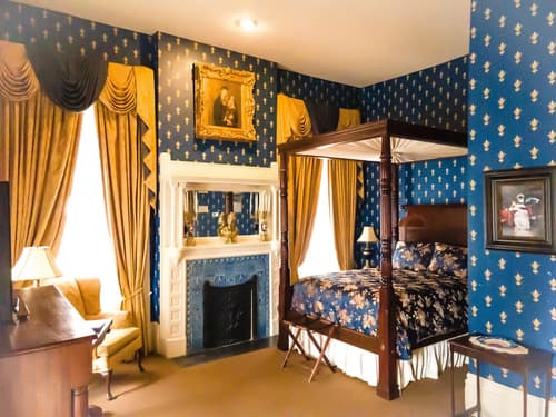The Guest House Historic Mansion, Room