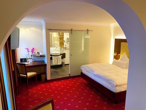 Zur Weinsteige, Primary image