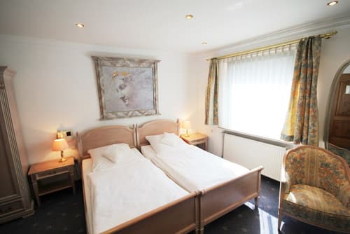 Zur Weinsteige, Room