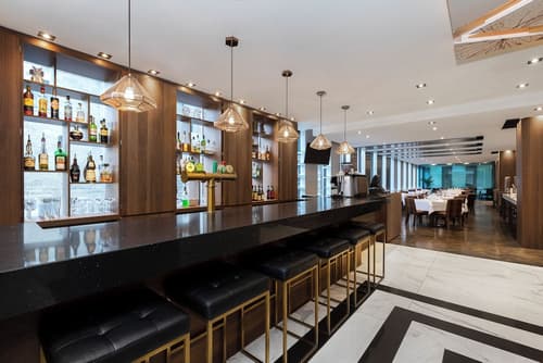 SENS Hotel, Restaurant