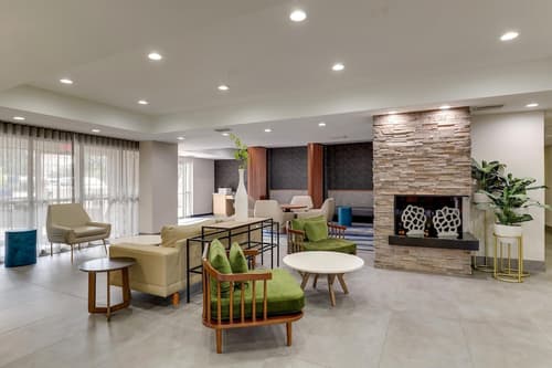 Las Colinas Inn Irving, SureStay Collection by Best Western, Lobby
