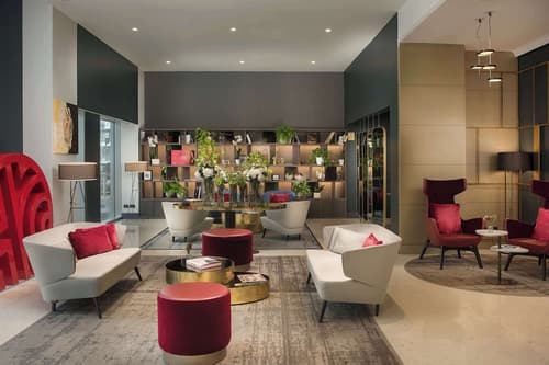 NH Collection Milano Porta Nuova, Lobby