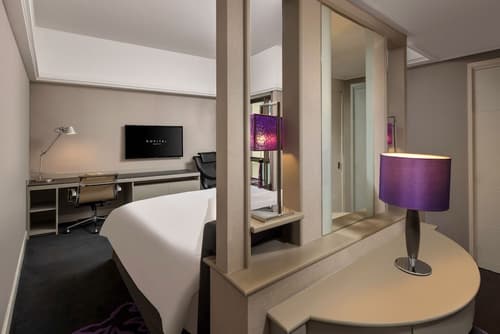 Sofitel Saigon Plaza, Room