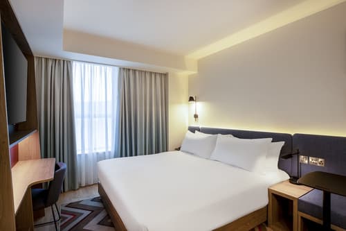 Hampton by Hilton London City, Room