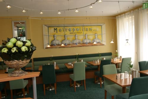 Memphis Hotel, Restaurant