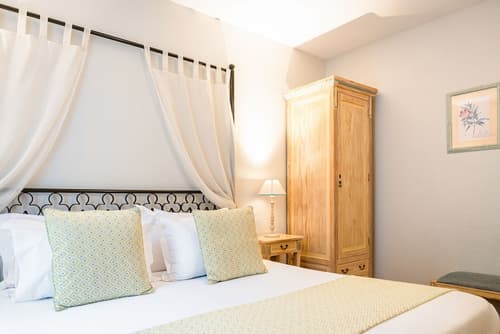 Villa Alessandra, Room