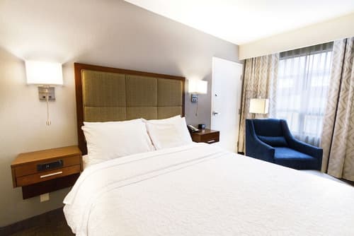 Hampton Inn by Hilton Vancouver-Airport/Richmond, Room