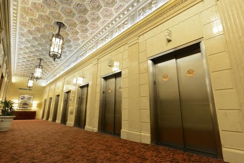 Magnolia Hotel Dallas Downtown, Lobby lounge