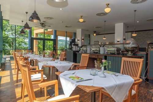 Trans World Hotel Donauwelle, Restaurant