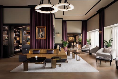 Sina De la Ville, Lobby sitting area