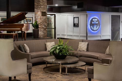 DoubleTree by Hilton Memphis Downtown, Lobby