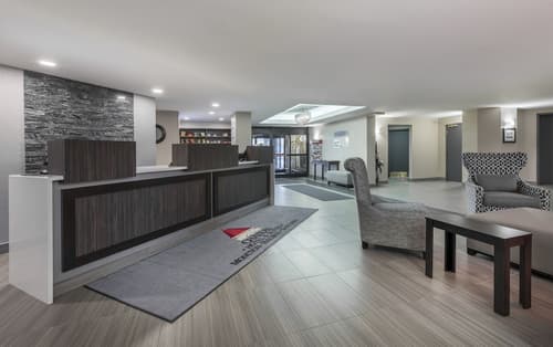 Chateau Bedford, Trademark Collection by Wyndham, Lobby sitting area