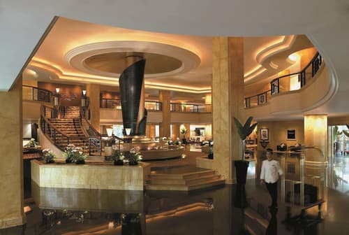 Shangri-La Kuala Lumpur, Lobby