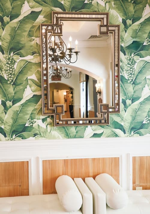 Riverside Hotel, Reception