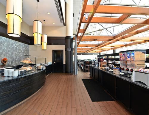 Ramada by Wyndham Buffalo Downtown, Buffet