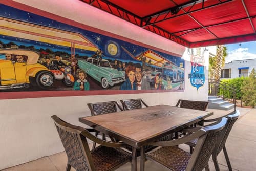 Ramada by Wyndham Kingman, Property amenity