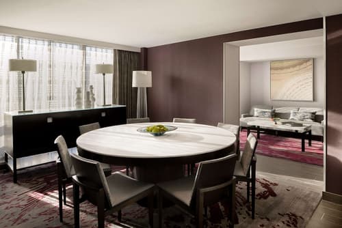 Hilton Washington DC National Mall The Wharf, Living area