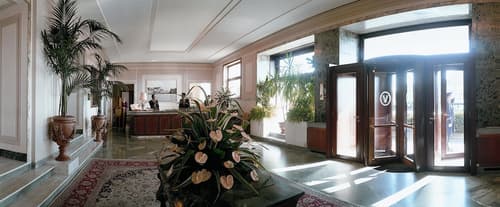 Grand Hotel Vesuvio, Lobby
