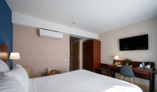 Hôtel Le Yachtman, The Originals Collection, Room