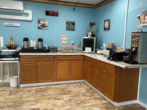 Marina Inn, Breakfast area