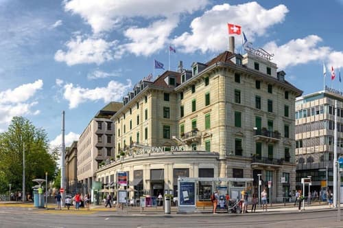 Central Plaza Hotel, Primary image