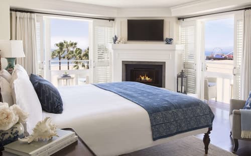 Shutters on the Beach, Room