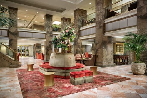 The Michelangelo Hotel, Lobby