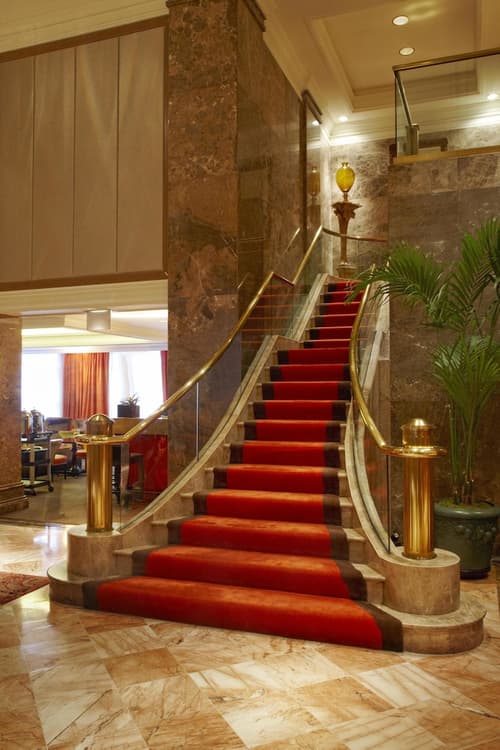 The Michelangelo Hotel, Lobby