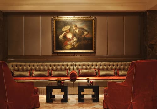 The Michelangelo Hotel, Lobby