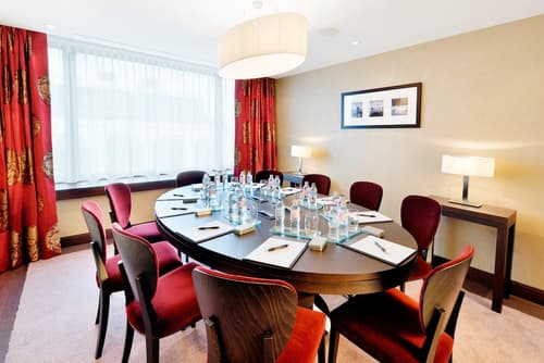 InterContinental Budapest by IHG, In-room business center