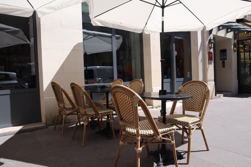 Timhotel Le Louvre, Exterior