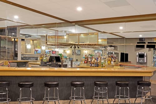 Days Inn by Wyndham Lanham Washington DC, Bar (on property)