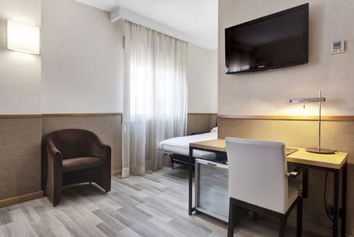 Catalonia Santa Justa, Room