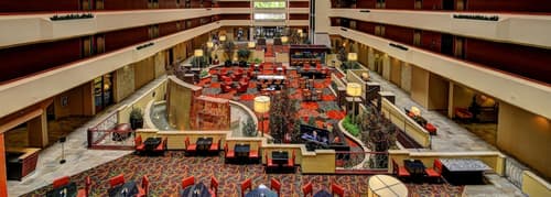 University Plaza Hotel and Convention Center Springfield, Lobby