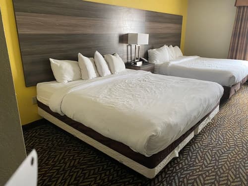 Baymont by Wyndham Oklahoma City Airport, Room