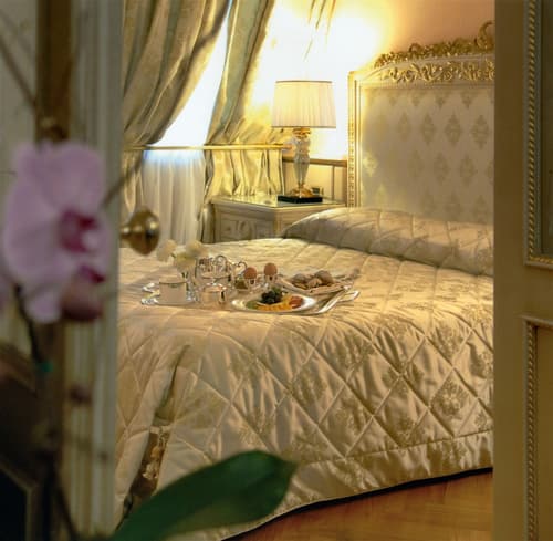 Andreola Central Hotel, Room