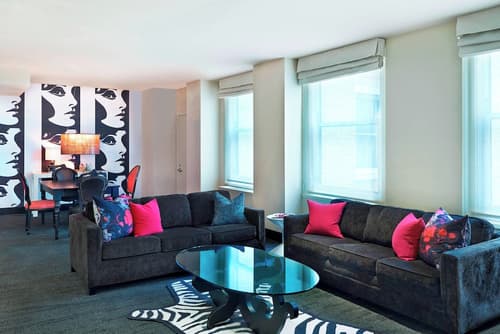 THE MIDLAND HOTEL, Chicago, a Tribute Portfolio Hotel, Room