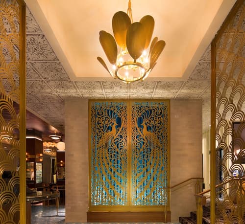 Hotel Bijou, Interior entrance