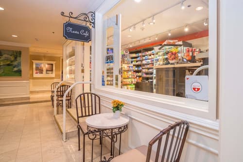 The Sutton Place Hotel Vancouver, Cafe