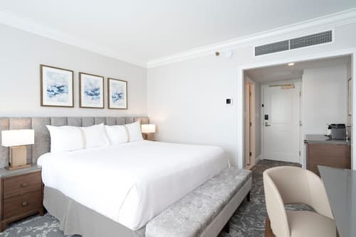 The Sutton Place Hotel Vancouver, Room