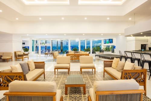 Krystal Cancun, Lobby