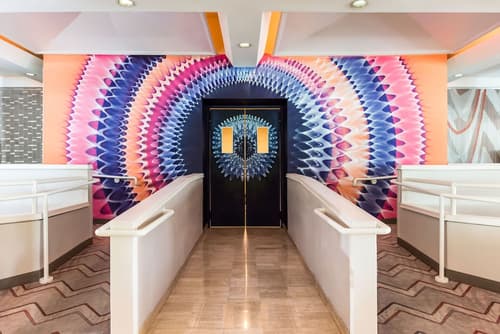 Pullman Miami Airport, Lobby