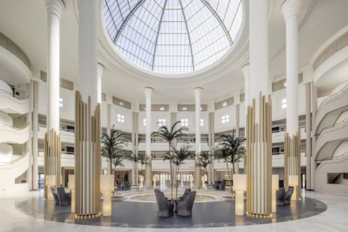 Hotel ILUNION Alcora Sevilla, Interior entrance